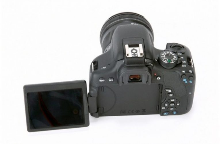 Canon EOS 750D Kit (EF-S18-55mm IS STM Len) DSLR Camera...